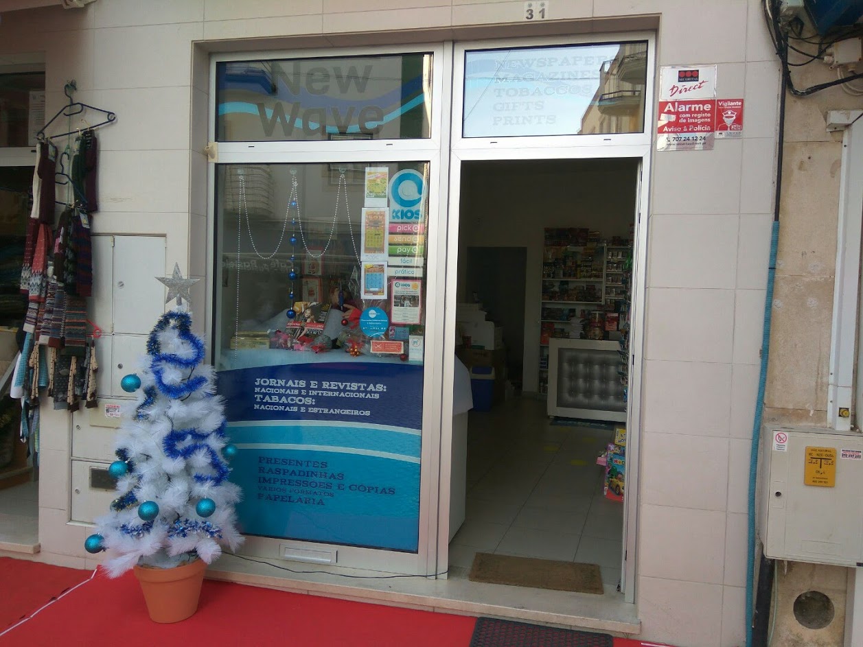 Interior moderno e zona de atendimento